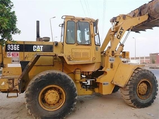 Japón usado HINO Motor Tractor de marco CAT 936E Cargador de ruedas