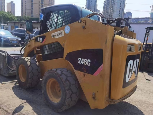 Cargador de ruedas usado CAT 246C con mejor economía de combustible y movimiento de tierra