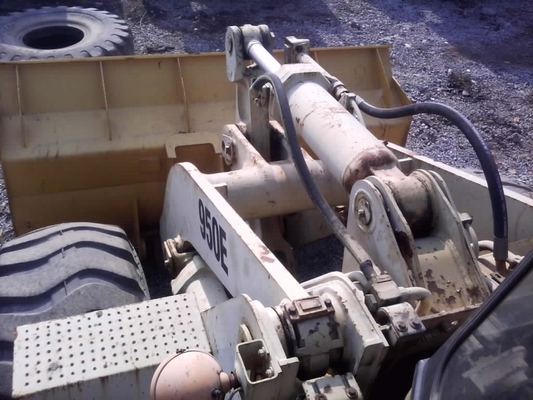 Cargador de ruedas Caterpillar CAT950E de 6 toneladas de carga nominal usado para la industria minera de energía