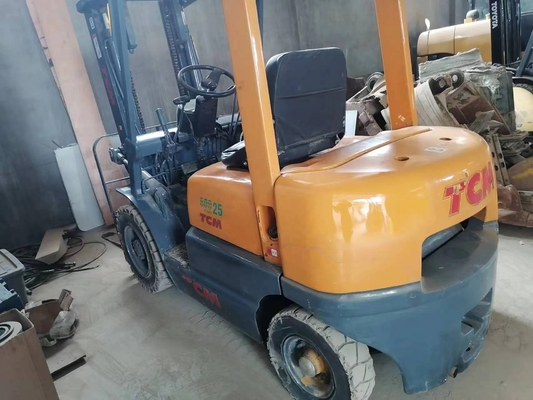 TCM 25 montacargas usadas en buen estado incluida la bomba hidráulica Liyuan