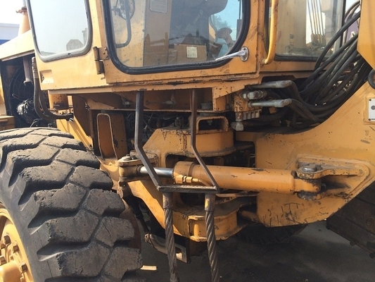 Máquina usada Japón pintura original Komatsu GD505A clasificador de 20 toneladas en Japón con motor CAT