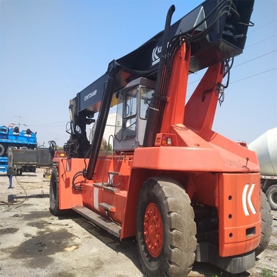 90% Kalmar Reach Stacker DRD450 grúa de torre 45 toneladas contenedor manipulador telescópico