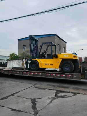TCM FD16ton Camión elevador casi japonés Original con motor EPA y horas de trabajo bajas listo
