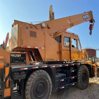 Horas bajas. grúa de segunda mano original de 35 t Kato Japón para maquinaria de construcción