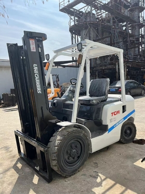 Camioneta elevadora de 3 toneladas TCM con otra capacidad de balde y peso de la máquina de 3000 kg
