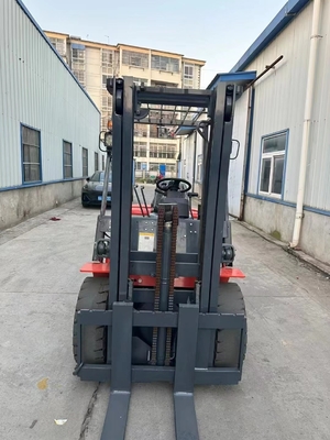 Helicóptero FD30 de 3 toneladas de diésel CPC30 EPA Motor elevador hidráulico con 46 kW de potencia