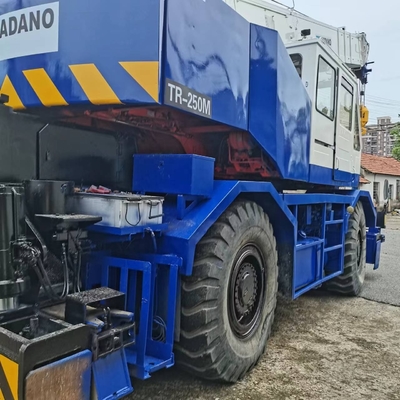 Japón fabrica TADANO grúa de 25 toneladas camión de segunda mano de 25T con horas de trabajo en stock