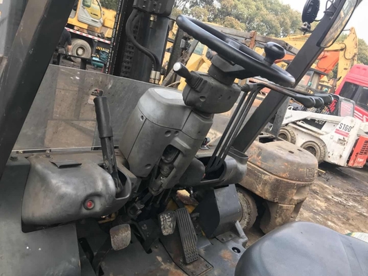 Carga de elevación máxima 5TON Motor diesel usado Elevación de paletas hidráulica carretilla elevadora Komatsu FD50