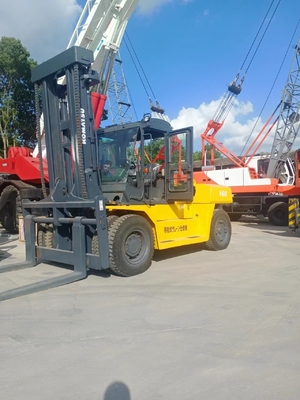Camión elevador diésel de segunda mano Komatsu FD160 de 16 toneladas con sistema hidráulico original en buen estado