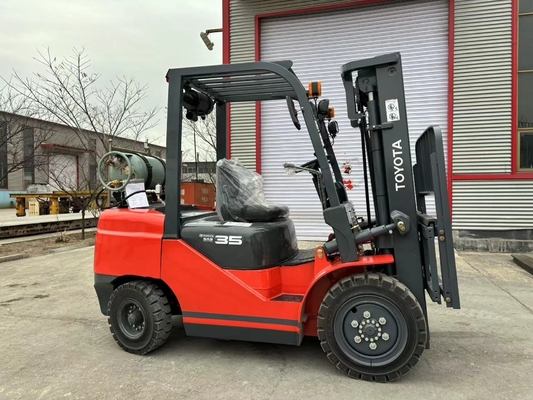 Camión elevador de 3.5 toneladas 3 toneladas de motor diésel TOYOTA 35 30 para elevación de contenedores de almacén