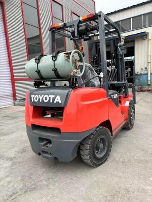 Camión elevador de 3.5 toneladas 3 toneladas de motor diésel TOYOTA 35 30 para elevación de contenedores de almacén