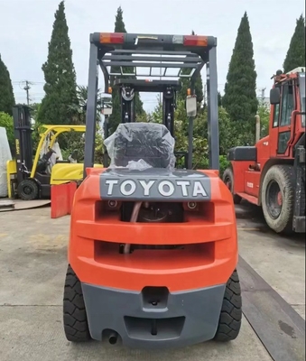 Camión elevador de 3.5 toneladas 3 toneladas de motor diésel TOYOTA 35 30 para elevación de contenedores de almacén
