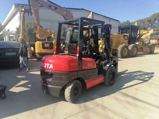 Carga de elevación máxima 3TON Diesel Japón Original Toyota FD30 carretilla elevadora de paletas