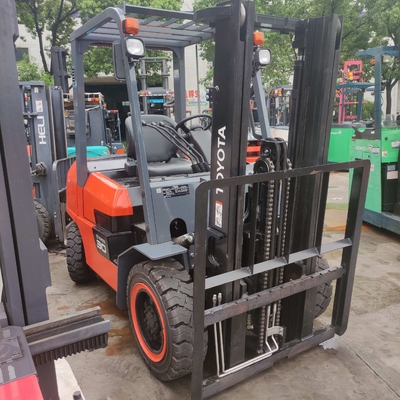 3000 KG Año 2023 TOYOTA Japón hecho FDZN30 3 TON carretilla elevadora de diésel de pallets