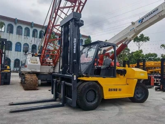 Camión de contenedores usado KOMATSU FD160 de 16 toneladas en excelentes condiciones de trabajo