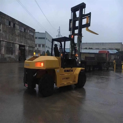 Fácil de operar Camioneta elevadora KOMATSU Usada en color original para un rendimiento de costo sin igual
