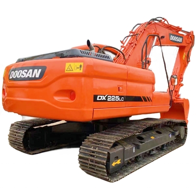Alta eficiencia operativa Excavadora Doosan de 25 toneladas DX225LC Usada en Japón
