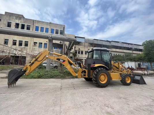 Cargador de pintura diesel original usado Caterpillar 420F con válvula hidráulica Nabtesco 2017