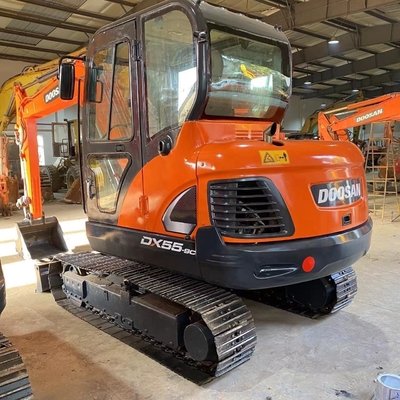Pintura original usada Excavadora de rastreo Doosan DX55 de 5,5 toneladas con cilindro hidráulico Liyuan