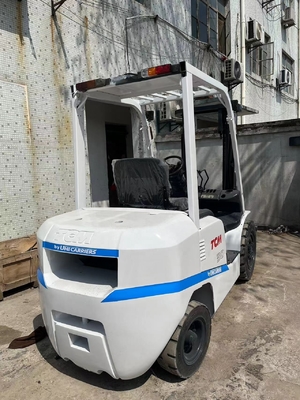 TCM FD30 3 toneladas Mini montacargas diésel para camiones de transporte de palés para contenedores de almacén