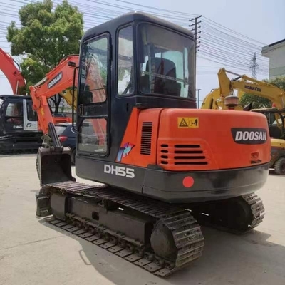 Doosan DH55 Excavadora Usada 68kw Máquina de pintura original de Japón Peso 5500 kg a un precio asequible