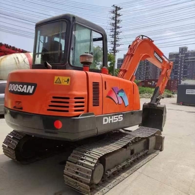 Doosan DH55 Excavadora Usada 68kw Máquina de pintura original de Japón Peso 5500 kg a un precio asequible