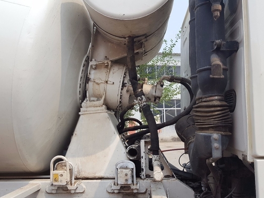 Utilizado Howo camión mezclador de hormigón de 25 toneladas con capacidad de 10CBM y punto de venta único