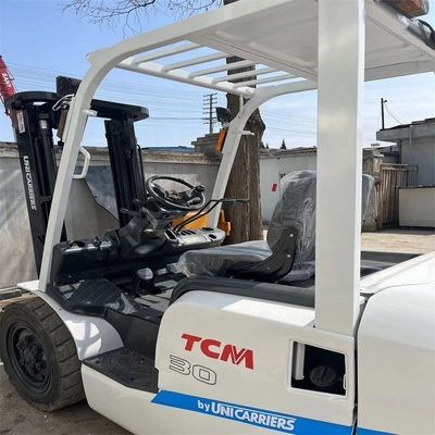Japón En buen estado Camión elevador TCM 3T usado con fácil operación y función multifuncional