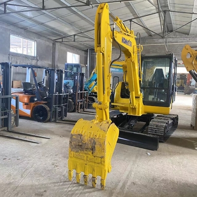 Bajas horas de trabajo utilizado Komatsu PC56 mini excavadora pequeña para la eficiencia de la construcción