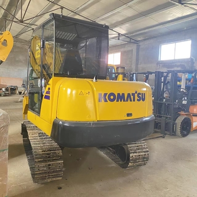 Bajas horas de trabajo utilizado Komatsu PC56 mini excavadora pequeña para la eficiencia de la construcción