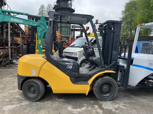 La mejor carretilla elevadora diésel para granjas Komatsu 30 Equipo de transporte en buen estado