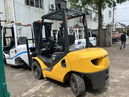 La mejor carretilla elevadora diésel para granjas Komatsu 30 Equipo de transporte en buen estado