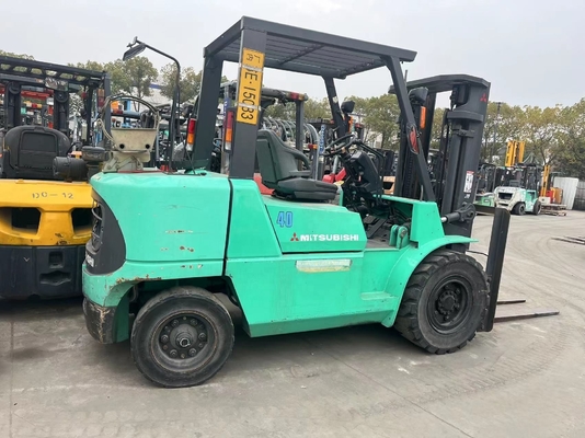 Camión elevador Mitsubishi FD40 diesel usado con 4TON Max. Carga de elevación en buenas condiciones
