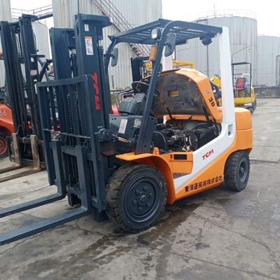 Camión de montacargas diésel TCM de 3 toneladas usado de 2017 con motor original de Japón