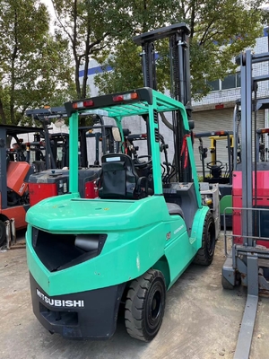 En buen estado Mitsubishi 35 carretilla elevadora de segunda mano 127kw de potencia