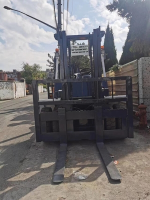 Camión elevador TCM de segunda mano de 6 toneladas en buen estado y motor de 127 kW de Japón