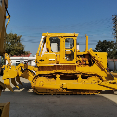 Excavadora hidráulica Komatsu D85-18 de segunda mano con color original