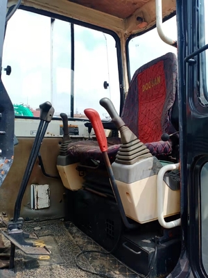 5Excavadora Doosan DH55 de 5 toneladas con motor coreano original y 0-2000 horas de trabajo