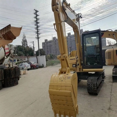 Excavadora Komatsu pc70 de segunda mano de 7 toneladas con capacidad de 0.39m3 en Japón