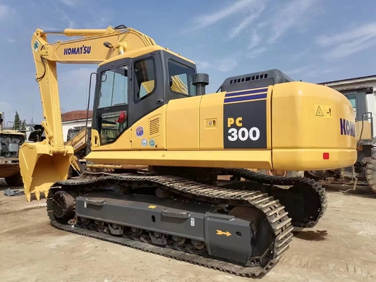 Motor de excavadora Komatsu PC300 de segunda mano y en buen estado con pocas horas de trabajo