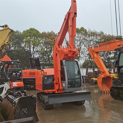 Una excavadora HITACHI ZX70 con máquina de construcción en excelente estado.