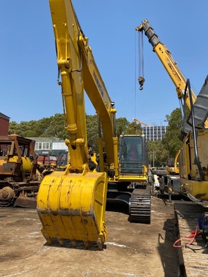 Excavadora de rastreo usada Komatsu PC300-7 30 toneladas con horas de trabajo bajas a un precio asequible