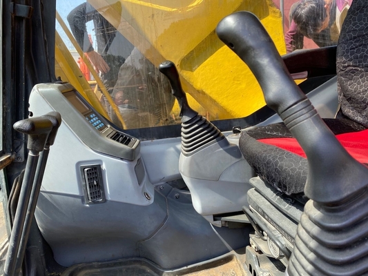 Excavadora de rastreo usada Komatsu PC300-7 30 toneladas con horas de trabajo bajas a un precio asequible