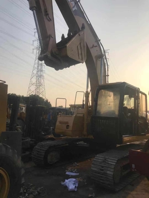 Excavadora CAT 320CU de segunda mano de 25 toneladas de peso operativo en Japón a bajo costo