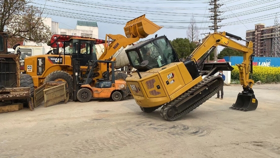 Japón utiliza una mini excavadora CAT306 con un motor EPA de 6 toneladas en excelente estado