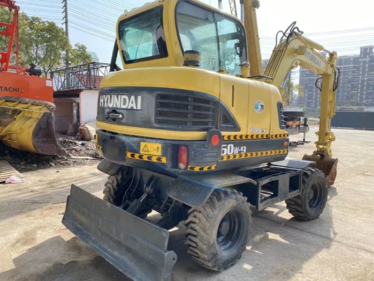Excavadora con ruedas de 6 toneladas para proyectos de construcción