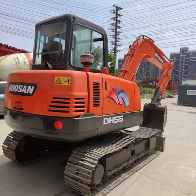 Excavadora Doosan DH55 Crawler 5.5 toneladas de color original Mini Excavadora usada en Shanghai