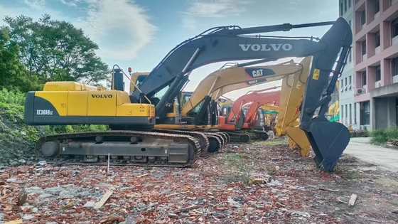 Excavadora VOLVO EC360B 36TON de segunda mano con poca jornada de trabajo y bien mantenida en stock