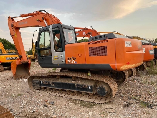 Excavadora HITACHI ZX210 con excelentes condiciones de trabajo y válvula hidráulica HITACHI