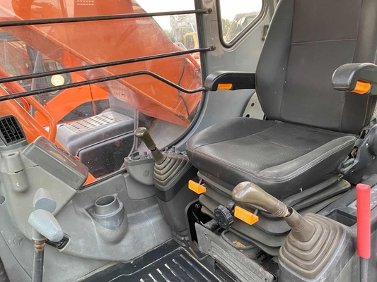 Excavadora HITACHI ZX210 con excelentes condiciones de trabajo y válvula hidráulica HITACHI
